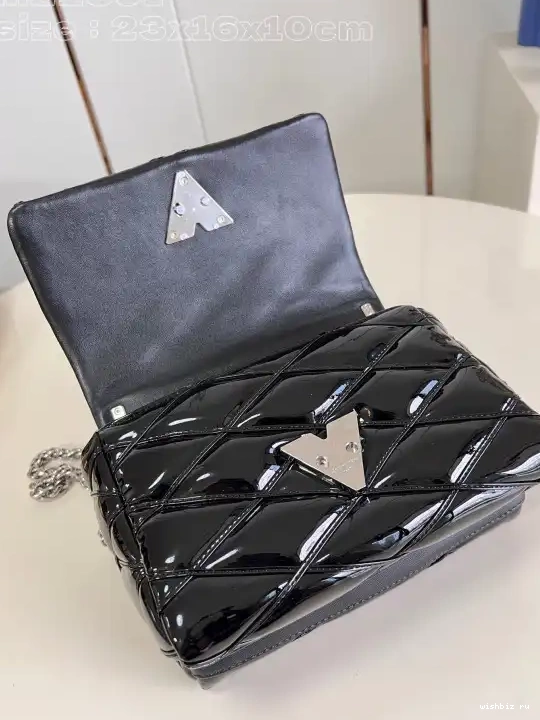 WIS Pico GO-14-23*16*10CM VUITTON LOUIS 0601